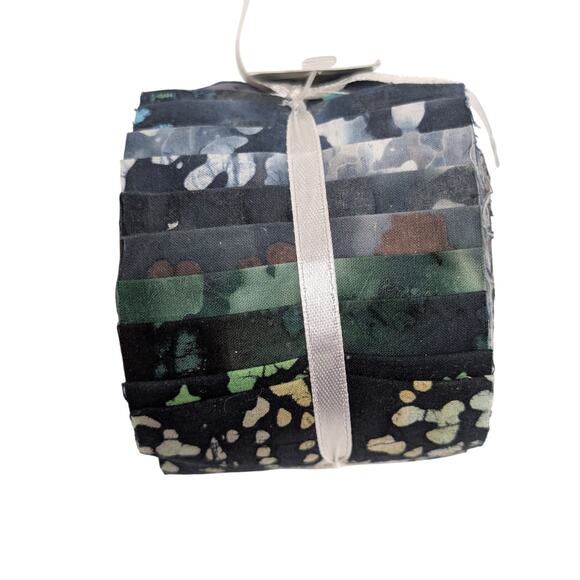 Neutral Batiks Junior Jelly Roll - Picture 3 of 5